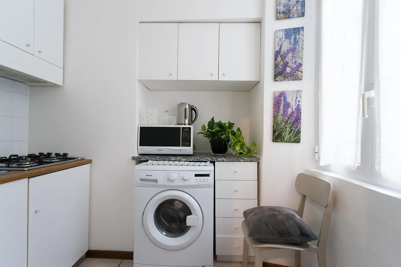 Love & Smile Apartment By Rent All Como