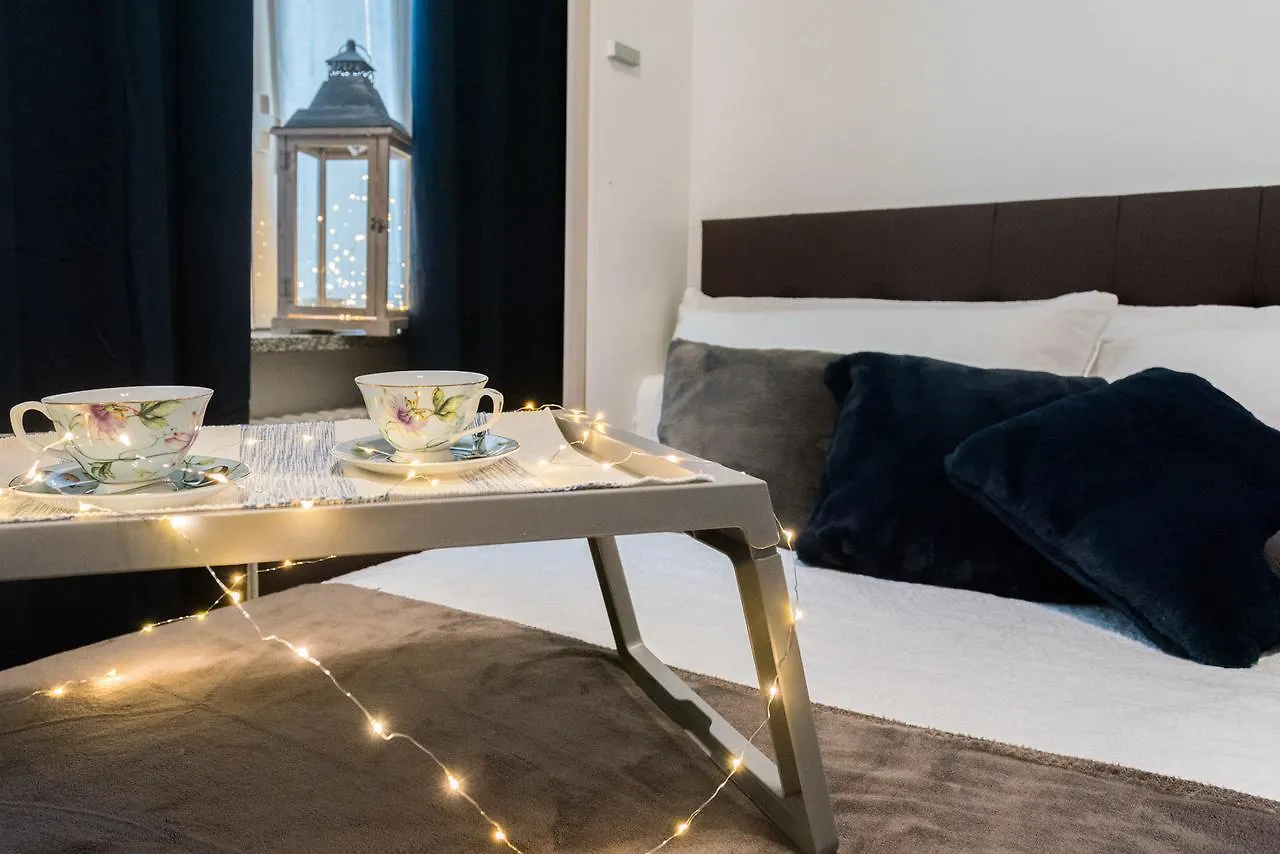 Love & Smile Apartment By Rent All Como